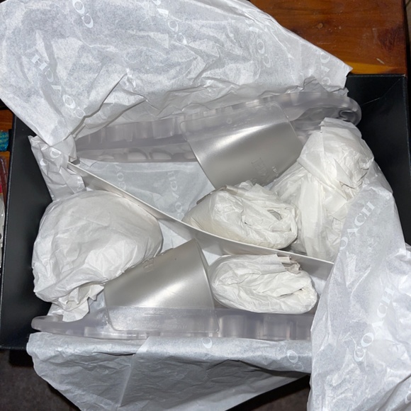 Coach ulyssa slides - Picture 3 of 4